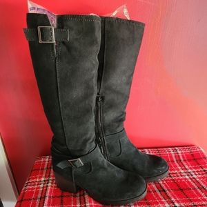Woman's black kkiki k  Size 10 tall boots, like new...worn only twice
